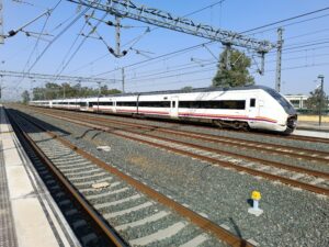 רכבת פרברים, ספרד (Pexels)