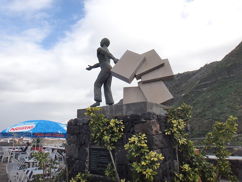 "מונומנט המהגר הקנרי" Monumento al Emigrante Canario, גראצ׳יקו, טנריף (צילום: Creative Commons Attribution 3.0 Unported)